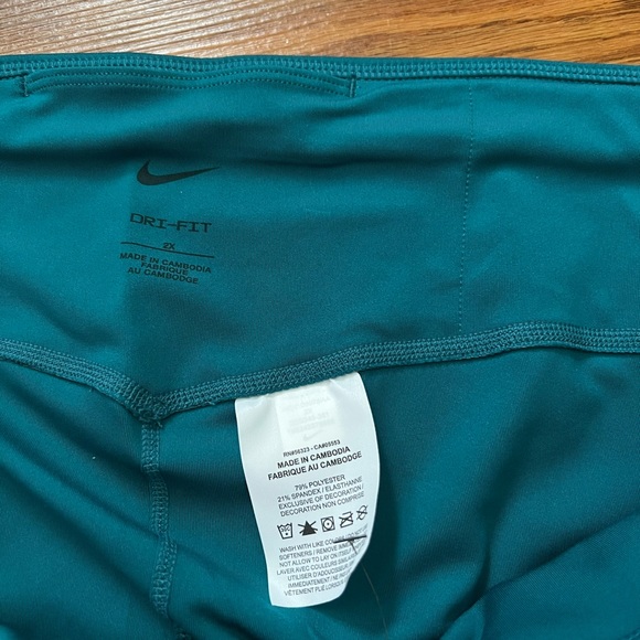 *NWT* Nike One Women’s Mid Rise Teal Full Length Leggings Size 2XL - Picture 4 of 7